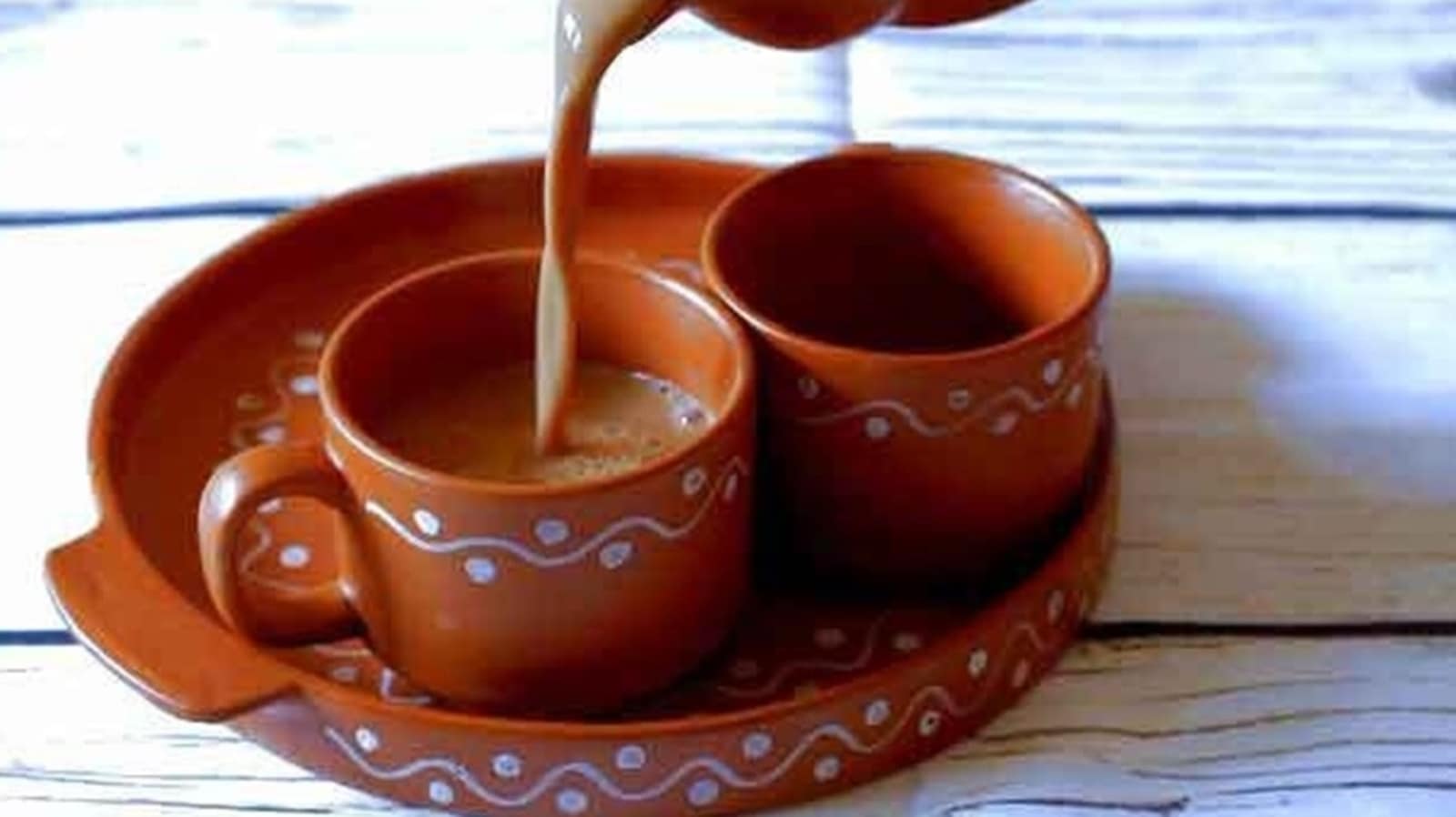 ayurveda-expert-on-why-you-should-avoid-having-tea-with-jaggery