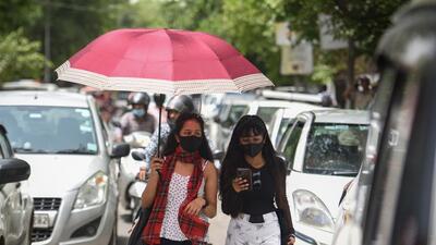Near DU North Campus, on Saturday. (Sanchit Khanna/HT) Near DU North Campus, on Saturday. (Sanchit Khanna/HT)