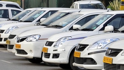 On unfair trade practices charge against Ola, Uber, consumer-rights regulator a lack of any information on the algorithm or method used by the company to charge different fares for the same route from two individuals. (HT File Photo/Sonu Mehta) On unfair trade practices charge against Ola, Uber, consumer-rights regulator a lack of any information on the algorithm or method used by the company to charge different fares for the same route from two individuals. (HT File Photo/Sonu Mehta)