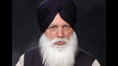 Shiromani Akali Dal leader and former Punjab education minister Jathedar Tota Singh, who is credited with making English a compulsory subject from Class 1 in state government schools, died at Fortis Hospital, Mohali, on Saturday. (HT file photo) Shiromani Akali Dal leader and former Punjab education minister Jathedar Tota Singh, who is credited with making English a compulsory subject from Class 1 in state government schools, died at Fortis Hospital, Mohali, on Saturday. (HT file photo)