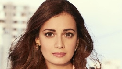 Actor Dia Mirza has complained to Vistara airlines. Actor Dia Mirza has complained to Vistara airlines.