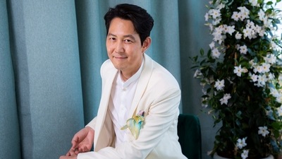 Lee Jung-jae poses for portrait photographs for the film Hunt, at the 75th international film festival, Cannes. (AP) (Joel Ryan/Invision/AP) Lee Jung-jae poses for portrait photographs for the film Hunt, at the 75th international film festival, Cannes. (AP) (Joel Ryan/Invision/AP)