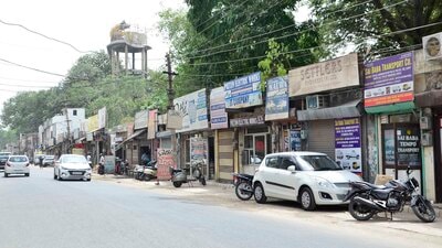 Officials said that the shop owners owe the Ludhiana MC  ₹4.92 crore in rent and over  ₹27 lakh as property tax. (Harvinder Singh/HT)