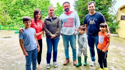 Kareena Kapoor, Saif Ali Khan and Taimur Ali Khan in Darjeeling with fans. Kareena Kapoor, Saif Ali Khan and Taimur Ali Khan in Darjeeling with fans.