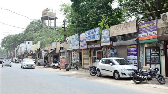 Officials said that the shop owners owe the Ludhiana MC <span class='webrupee'>₹</span>4.92 crore in rent and over <span class='webrupee'>₹</span>27 lakh as property tax. (Harvinder Singh/HT)