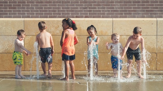 Doctor shares vital tips for parents to help your children beat the summer heat (Photo by Andrew Seaman on Unsplash )