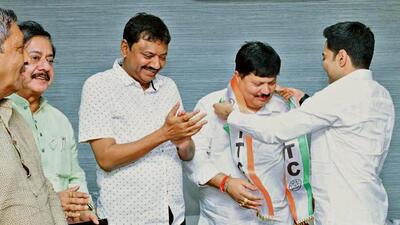 BJP Lok Sabha MP Arjun Singh joins TMC in the presence of party's general secretary Abhishek Banerjee, in Kolkata on Sunday. (ANI PHOTO.) BJP Lok Sabha MP Arjun Singh joins TMC in the presence of party's general secretary Abhishek Banerjee, in Kolkata on Sunday. (ANI PHOTO.)