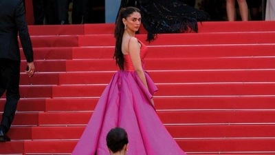 Aditi Rao Hydari has made her red carpet debut at Cannes Film Festival. Aditi Rao Hydari has made her red carpet debut at Cannes Film Festival.