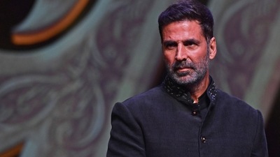 Bollywood actor Akshay Kumar poses for pictures during the trailer launch of Prithviraj in Mumbai on May 9. (AFP) Bollywood actor Akshay Kumar poses for pictures during the trailer launch of Prithviraj in Mumbai on May 9. (AFP)