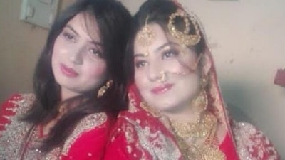 Arooj Abbas, 21, and Aneesa Abbas, 23. (TWITTER/@Xadeejournalist) Arooj Abbas, 21, and Aneesa Abbas, 23. (TWITTER/@Xadeejournalist)