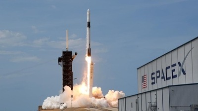 That would value the 20-year-old firm -- the first private company to send astronauts into orbit, among many other firsts -- at $127 billion. (REUTERS)