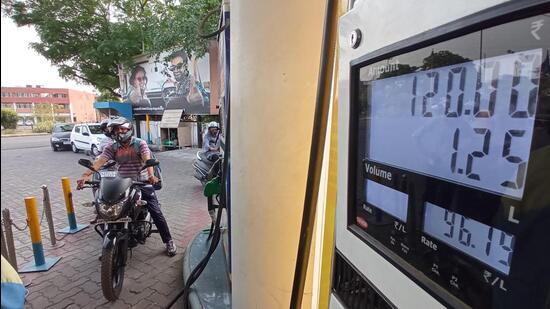 In Chandigarh, where the fuel rates remain cheapest, petrol was available for ₹96.20 per litre and diesel for ₹84.26, a drop of ₹8.54 and ₹6.57 per litre, respectively. (Sant Arora/HT)