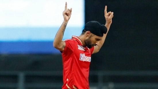 Mumbai, May 22 (ANI): Punjab Kings Harpreet Brar celebrates the dismissal of Sunrisers Hyderabad Abhishek Sharma during the Indian Premier League 2022 match between Sunrisers Hyderabad vs Punjab Kings, at Wankhede Stadium in Mumbai on Sunday. (ANI Photo/IPL Twitter)(ANI)