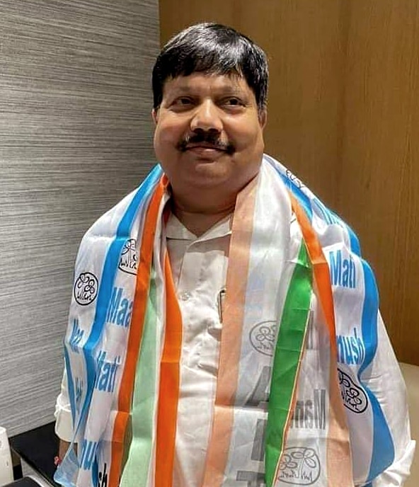 BJP Lok Sabha MP Arjun Singh joined the TMC, in Kolkata on Sunday. (ANI)