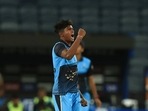 Vastrakar claimed the wickets of Trailblazers' captain Smriti Mandhana (34), her opening partner Hayley Matthews (18), No. 4 Sophia Dunkley (1) and Salma Khatun (0)