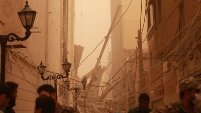 General view at the site of a ten-storey building collapse in Abadan, Iran (West Asia News Agency) via REUTERS (VIA REUTERS)