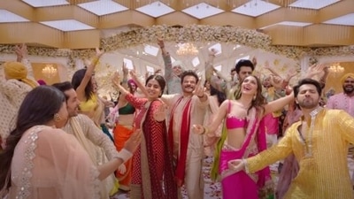 A still from JugJugg Jeeyo's Nach Punjaban song.