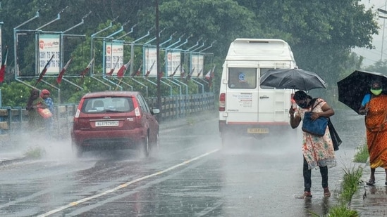 The weather department has warned of thunderstorm/strong winds in Alwar, Bharatpur, Bundi, Baran, Dholpur, Chittorgarh, Dausa, Jaipur, Karauli, Tonk, Sawai Madhopur, Jhunjhunu, Jhalawar, Sikar, Churu, Sri Ganganagar, and Hanumangarh districts in the next 24 hours.