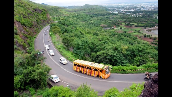 The Central Railways (CR) has started monsoon preparedness works at the ghat section between Pune and Mumbai. (HT FILE PHOTO)