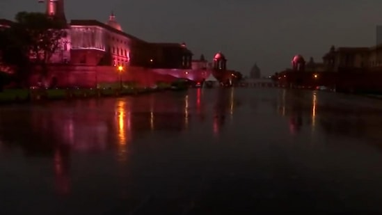 Monday morning visuals from Vijay Chowk shared by news agency ANI.