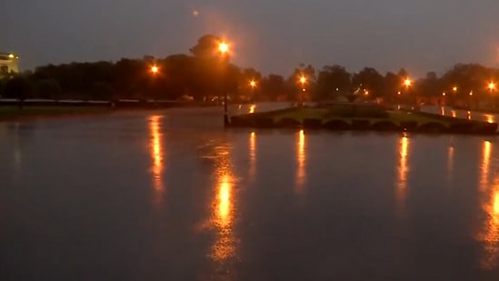 Meanwhile, flight operations at Delhi's Indira Gandhi International (IGI) Airport were affected on Monday morning. The airport authorities have requested the passengers to contact the airline concerned for updated flight information.(Visuals from Vijay Chowk shared by ANI)