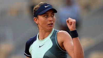 Spain's Paula Badosa reacts as she plays France's Fiona Ferro during their first round match of the French Open tennis (AP)