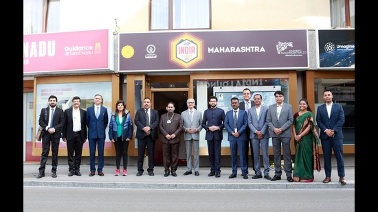 Maharashtra Ministers Aaditya Thackeray, Subhash Desai and Nitin Raut at the inauguration of the Maharashtra pavilion, in Davos on Sunday. (ANI) Maharashtra Ministers Aaditya Thackeray, Subhash Desai and Nitin Raut at the inauguration of the Maharashtra pavilion, in Davos on Sunday. (ANI)