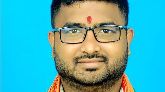On Twitter, some BJP leaders said that Balachandar was assigned a single policeman for protection over threat to his life