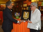 Anand Mahindra receives the Dean’s Medal from the Fletcher School of Law and Diplomacy, Tufts University. (twitter/@anandmahindra) Anand Mahindra receives the Dean’s Medal from the Fletcher School of Law and Diplomacy, Tufts University. (twitter/@anandmahindra)