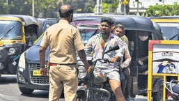 The Mumbai Traffic Police will start penalising two wheeler riders caught with pillon rider without a helmet (HT File Photo/Vijay Batehe)