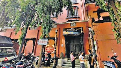 The Raja Dinkar Kelkar Museum houses a collection of more than 23,000 artefacts showcasing our rich history, culture and traditions. (Rahul Raut/HT PHOTO) The Raja Dinkar Kelkar Museum houses a collection of more than 23,000 artefacts showcasing our rich history, culture and traditions. (Rahul Raut/HT PHOTO)