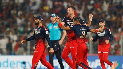 Kolkata, May 25 (ANI): Royal Challengers Bangalore Josh Hazlewood celebrates the dismissal of Lucknow Super Giants Manan Vohra during the Eliminator match of the Indian Premier League 2022, between the Lucknow Super Giants and the Royal Challengers Bangalore, at Eden Gardens Stadium in Kolkata on Wednesday. (ANI Photo/IPL Twitter) (ANI) Kolkata, May 25 (ANI): Royal Challengers Bangalore Josh Hazlewood celebrates the dismissal of Lucknow Super Giants Manan Vohra during the Eliminator match of the Indian Premier League 2022, between the Lucknow Super Giants and the Royal Challengers Bangalore, at Eden Gardens Stadium in Kolkata on Wednesday. (ANI Photo/IPL Twitter) (ANI)
