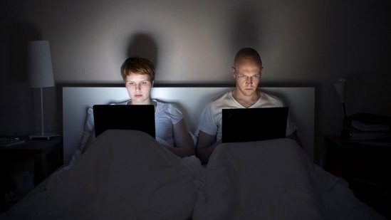 Many within the German workforce are pulling long hours and find it hard to relax when off the clock(Thomas Trutschel/photothek/picture alliance) Many within the German workforce are pulling long hours and find it hard to relax when off the clock(Thomas Trutschel/photothek/picture alliance)