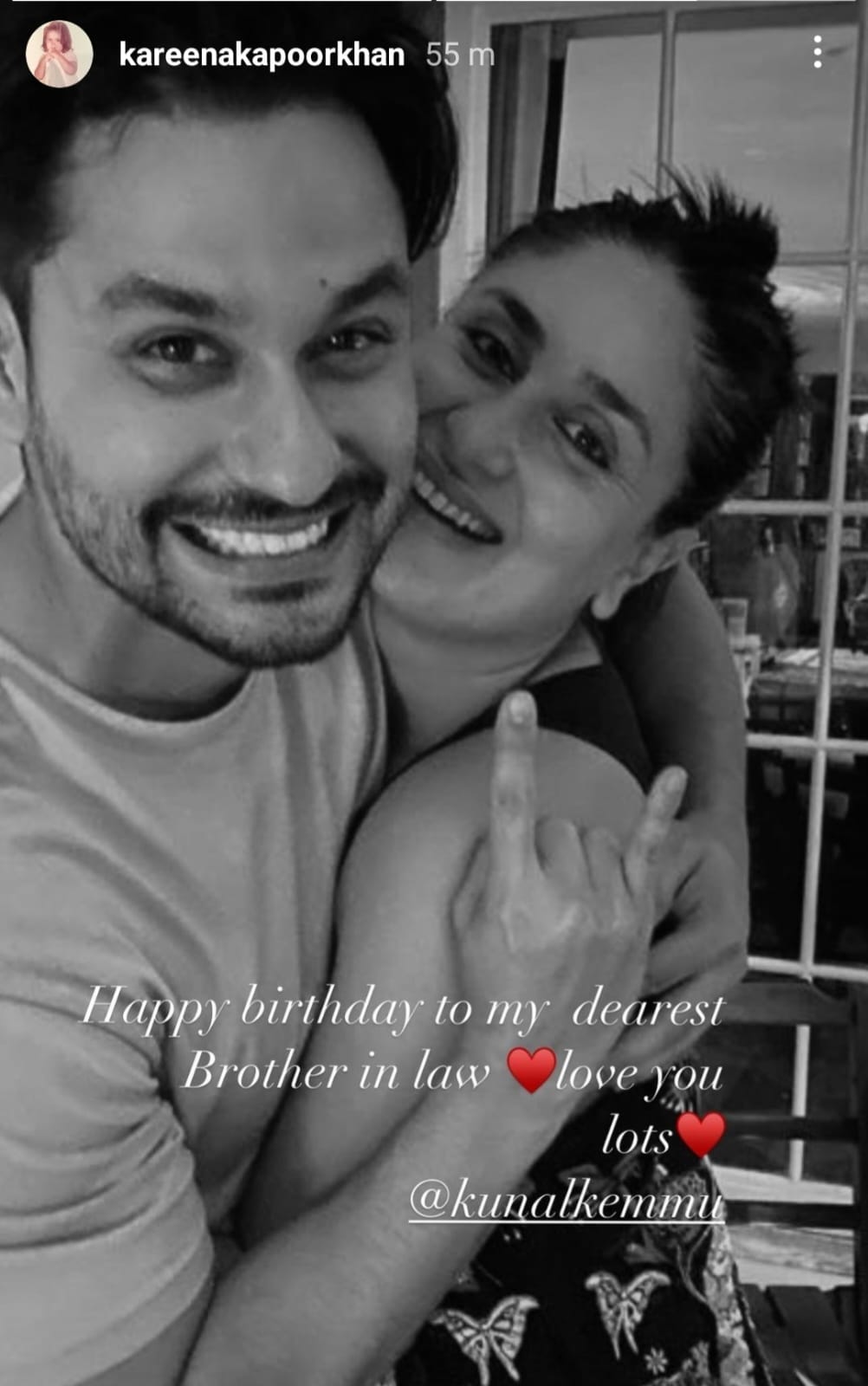 Kareena Kapoor wishes Kunal Kemmu on his birthday. Kareena Kapoor wishes Kunal Kemmu on his birthday.