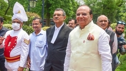 Lt Governor of Delhi Vinai Kumar Saxena with chief justice of Delhi high court Vipin Sanghi and Delhi CM Arvind Kejriwal at the Raj Niwas on Thursday.