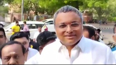 Karti Chidambaram at CBI headquarters after the Enforcement Directorate filed a case against him in ‘visa for Chinese nationals’ case. (ANI)&nbsp;