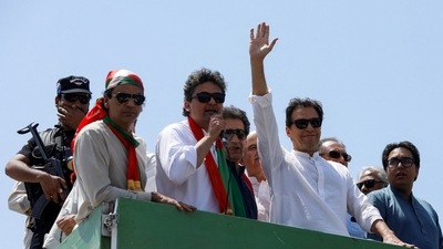 Imran Khan reached Islamabad in the early hours on Thursday.&nbsp; (REUTERS)