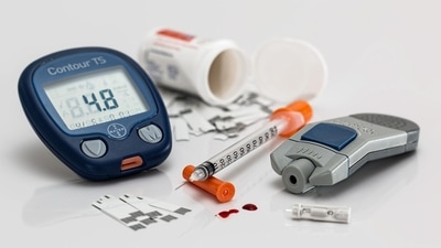 The burden of diabetes is increasing rapidly worldwide with the second largest number of people with diabetes living in India. As per the latest data by International Diabetes Foundation (IDF), there are more than 74.2 million adults living with diabetes in India and almost 53.1% of diabetic people are still not aware of their condition, decreasing their of treatment and increasing their risk of complications. The prevalence of diabetes is high in urban areas especially large metropolitan cities as compared to rural areas. Since diabetes is a lifelong disease with no permanent cure, the best way to deal with it is to prevent or manage the disease to stay healthy. (Image by Steve Buissinne from Pixabay ) The burden of diabetes is increasing rapidly worldwide with the second largest number of people with diabetes living in India. As per the latest data by International Diabetes Foundation (IDF), there are more than 74.2 million adults living with diabetes in India and almost 53.1% of diabetic people are still not aware of their condition, decreasing their of treatment and increasing their risk of complications. The prevalence of diabetes is high in urban areas especially large metropolitan cities as compared to rural areas. Since diabetes is a lifelong disease with no permanent cure, the best way to deal with it is to prevent or manage the disease to stay healthy. (Image by Steve Buissinne from Pixabay )