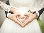 Successful marriage or love bombing? Expert cites differences