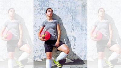 India-born British professional football player Tanvie Hans is a Nike athlete who also appeared in their viral ‘Da Da Ding’ campaign back in 2016 India-born British professional football player Tanvie Hans is a Nike athlete who also appeared in their viral ‘Da Da Ding’ campaign back in 2016