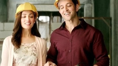 Yami Gautam and Hrithik Roshan in a still from Kaabil. Yami Gautam and Hrithik Roshan in a still from Kaabil.