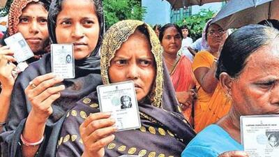 Panchayat elections will be held in Madhya Pradesh through ballot papers, the state election panel announced on Friday. (PTI PHOTO.) Panchayat elections will be held in Madhya Pradesh through ballot papers, the state election panel announced on Friday. (PTI PHOTO.)