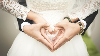 Successful marriage or love bombing? Expert cites differences Successful marriage or love bombing? Expert cites differences