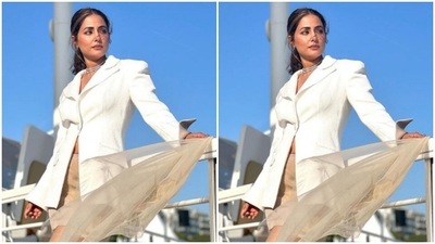 In sleek diamond neck chains, Hina accessorised her look to perfection. For footwear, Hina opted for transparent stilettos. (Instagram/@realhinakhan)