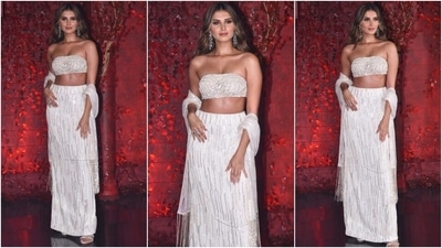 Karan Johar hosted a grand 50th birthday bash in Mumbai on Wednesday, and the snippets from the star-studded occasion have taken over the internet. Celebrities like Shah Rukh Khan, Ranveer Singh, Ranbir Kapoor, Anushka Sharma, Katrina Kaif and Vicky Kaushal, Malaika Arora, Kareena Kapoor, Ananya Panday and Janhvi Kapoor attended the party. Tara Sutaria was also a part of the guest list. (HT Photo/Varinder Chawla)