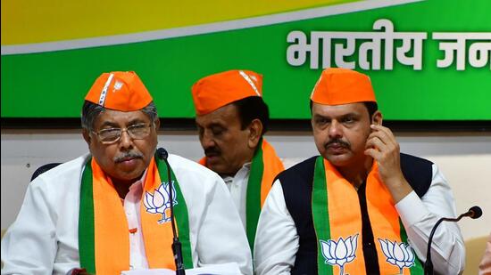 Right from the issue of reservation to Marathas and Other Backward Classes (OBC) to unearthing alleged corruption cases pertaining to ruling party leaders, BJP ensured that it remained in the news — and in the minds of the electorate — consistently. (Bhushan Koyande/HT Photo)