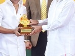 Chennai: Vice president M Venkaiah Naidu receives a memento from Chief Minister and DMK president MK Stalin during the unveiling the statue of late M Karunanidhi at Kalaivanar Arangam, in Chennai, Saturday, May 28, 2022. (PTI Photo) Chennai: Vice president M Venkaiah Naidu receives a memento from Chief Minister and DMK president MK Stalin during the unveiling the statue of late M Karunanidhi at Kalaivanar Arangam, in Chennai, Saturday, May 28, 2022. (PTI Photo)