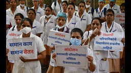 DMER also asked the medical superintendents and hospital deans to convince the protesting nurses to end the strike and return to work. (Bhushan Koyande/HT Photo)