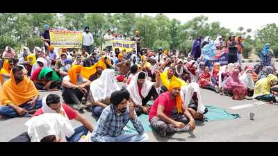Unemployed youths block Chandigarh-Bathinda highway, demand jobs