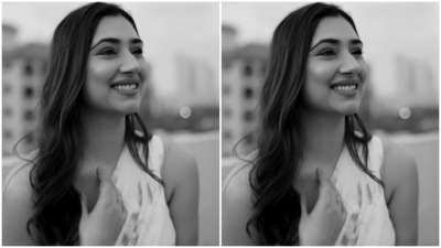 In the end, Disha glammed up the ensemble with pink strappy sandals, drop earrings adorned with red and emerald gemstones, mauve lip shade, on-fleek brows, sleek eyeliner, subtle eye shadow, mascara on the lashes, glowing skin, blushed cheeks and beaming highlighter. (Instagram/@dishaparmar) In the end, Disha glammed up the ensemble with pink strappy sandals, drop earrings adorned with red and emerald gemstones, mauve lip shade, on-fleek brows, sleek eyeliner, subtle eye shadow, mascara on the lashes, glowing skin, blushed cheeks and beaming highlighter. (Instagram/@dishaparmar)